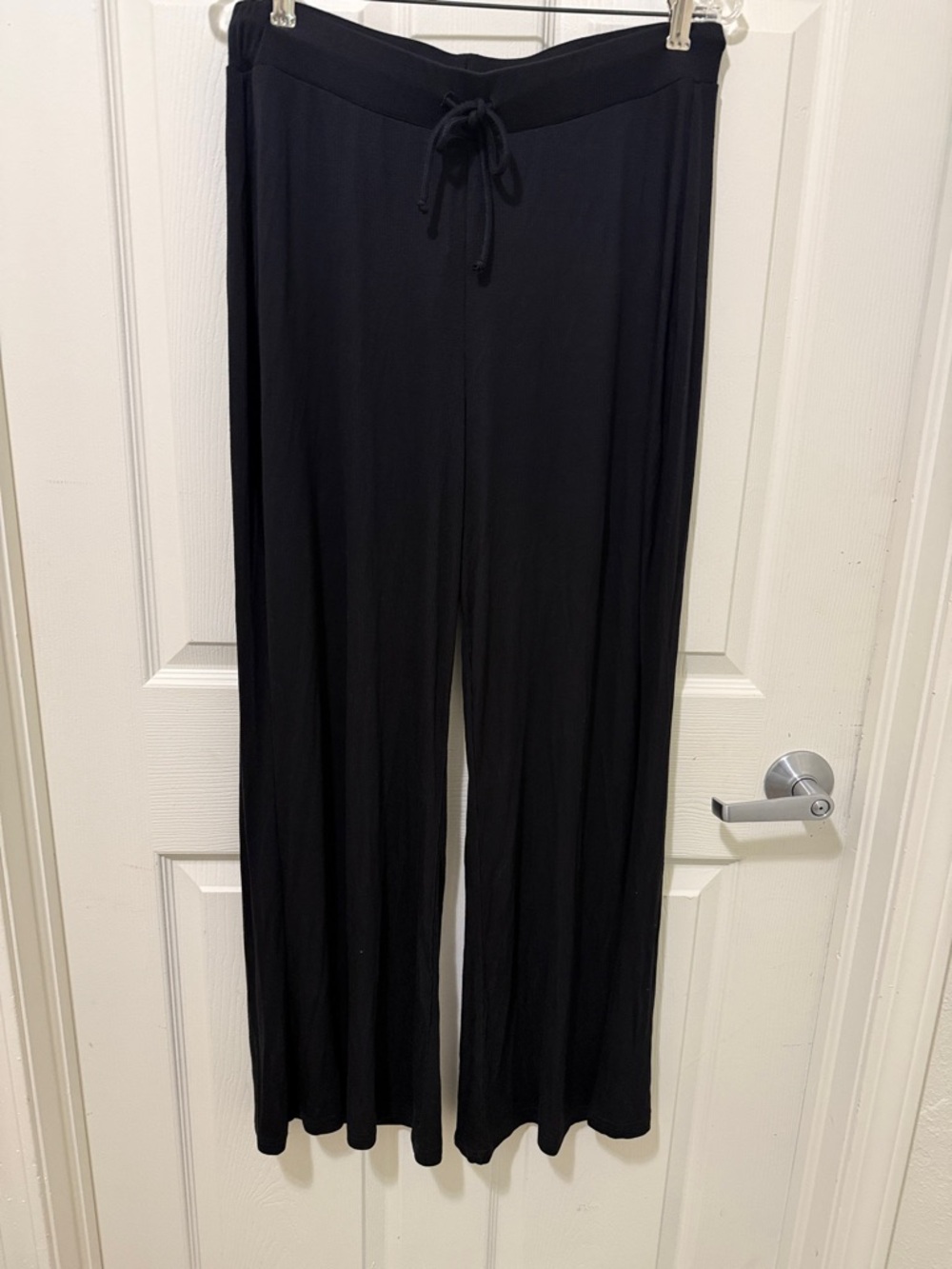 MOVES GOOD Black L/XL Julia Pants. - Picture 4 of 13